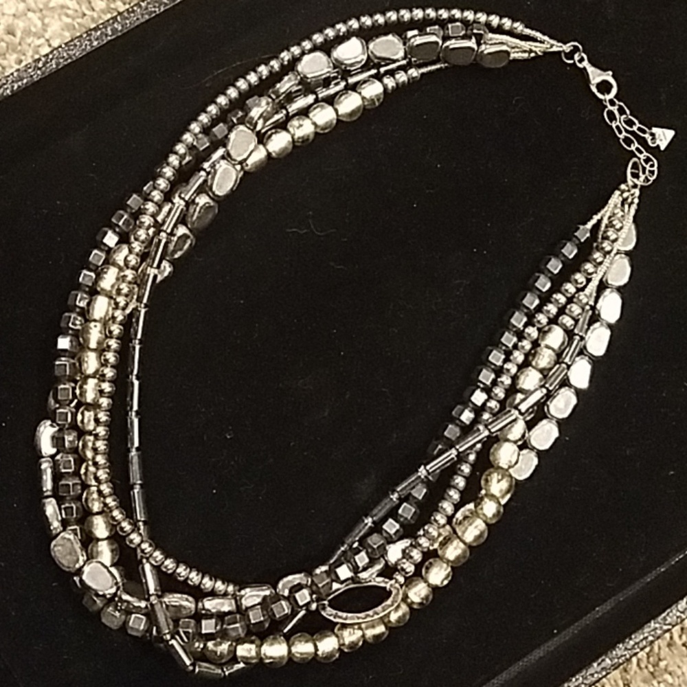 Beautiful Silpada statement necklace